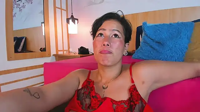 laura_torress - Laura_Torress's free webcam - UK Sex Cams