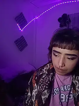 AlexxaAndRileyy webcam