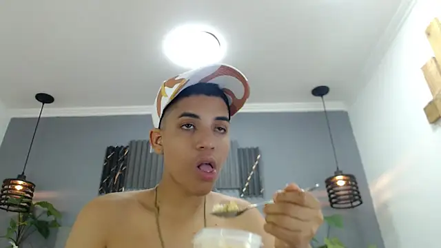 Lukaz_Caballero webcam