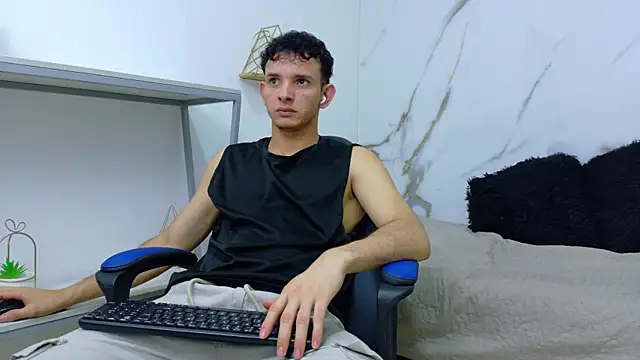 keen_black_ webcam