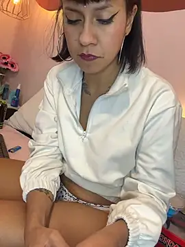 Valkiriia_wiine webcam