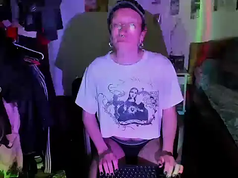 Ghost_bussy webcam