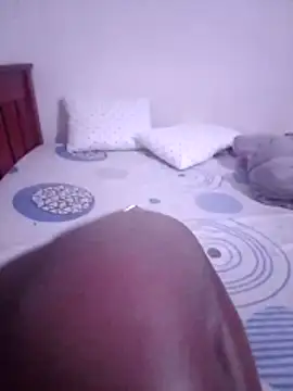 creamiequeen - Creamiequeen's free webcam - UK Sex Cams