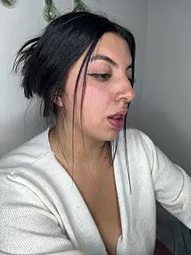 isara_a - Isara_a's free webcam - UK Sex Cams