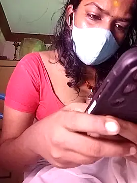 Tamil_Kavitha live cam on StripChat
