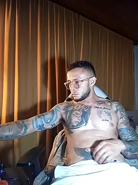 sebastian_horny webcam