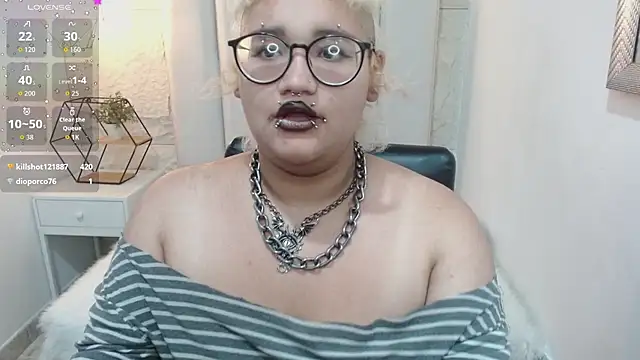 Echypyon_ live cam on StripChat