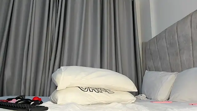 thee_sexy_goddess webcam