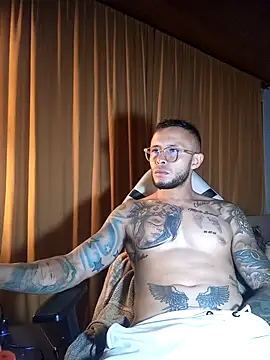 sebastian_horny webcam