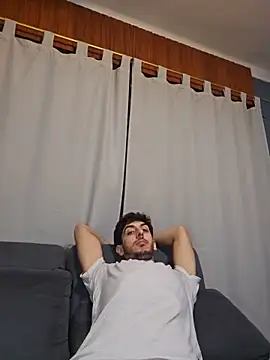 LeoyNicky98 webcam