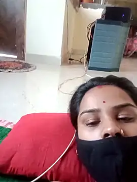 Radhika_Lovely live cam on StripChat