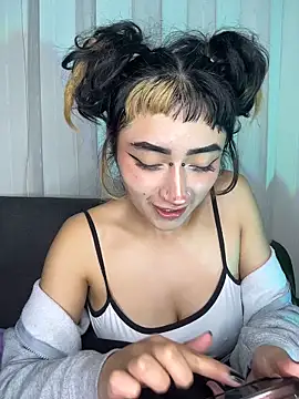 baby_akuma live cam on StripChat
