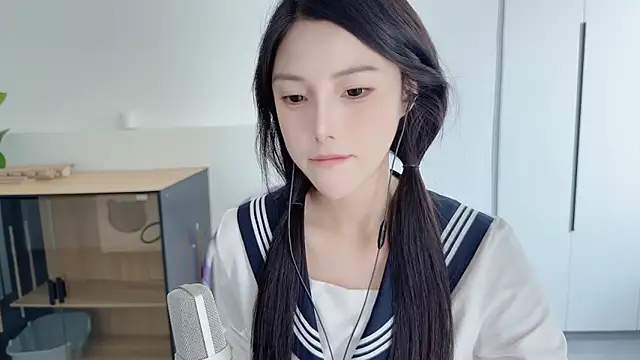 holo_love live cam on StripChat