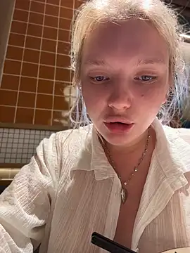 AmmyHot webcam