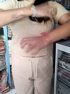 QueenHaryanaa webcam