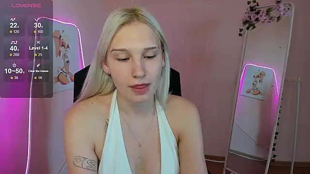 EvelinaLuu webcam