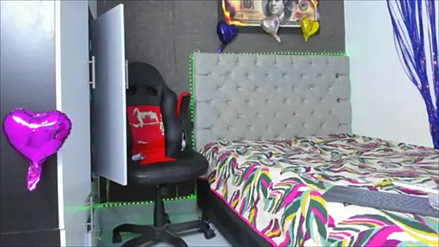 luigi_hot_ webcam
