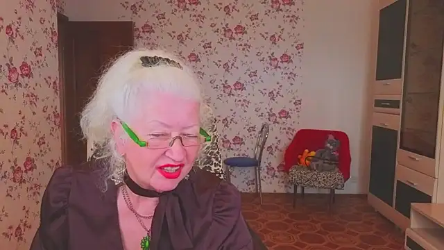 Maya_Mayflower webcam