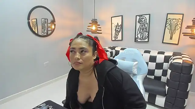 Bianca_Millf webcam