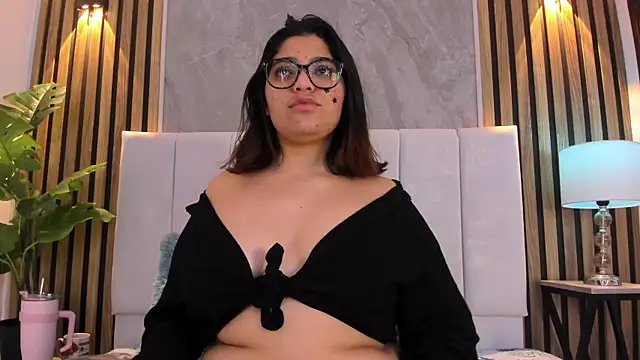 Carlotta_de_velour webcam