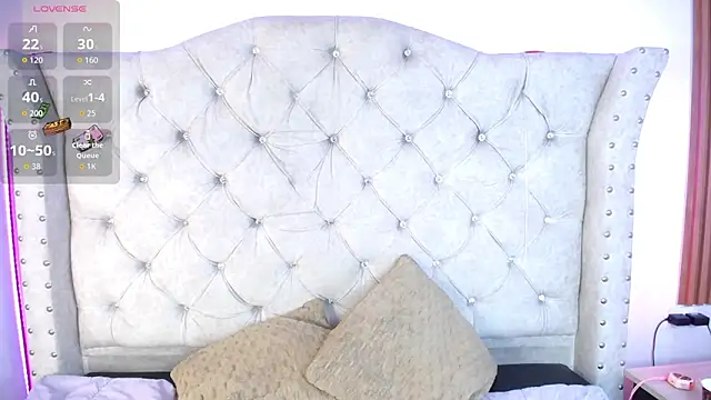 Violet_Collins1 webcam