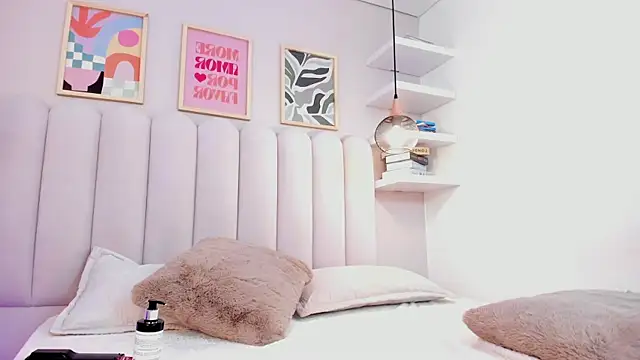Mia_Bailey_ webcam