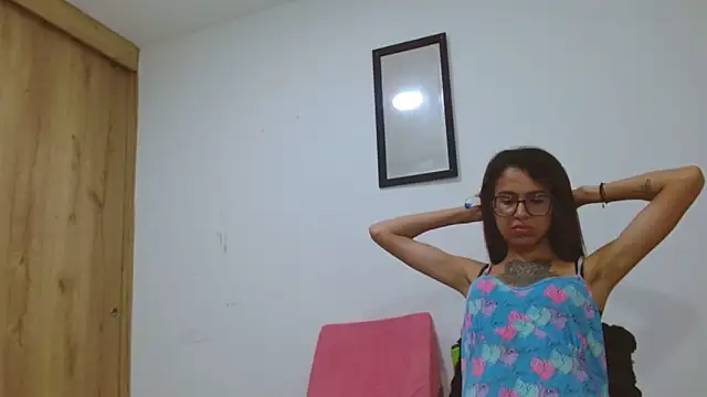 Emily_Lopera webcam