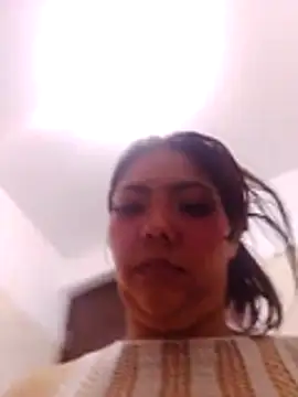 Izel_ webcam