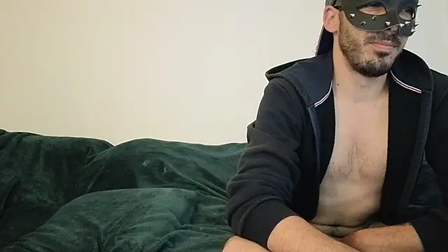 TomDesire webcam