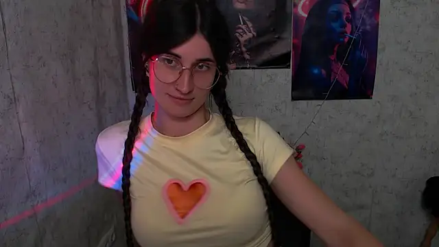 MaryEm976 webcam