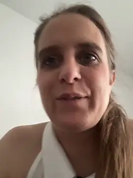 Chantalee live cam on StripChat