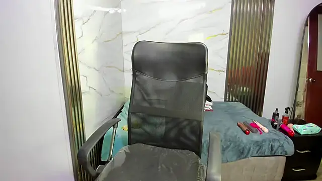 Ammy_Woodd live cam on StripChat