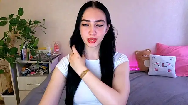 WildKittenX_ live cam on StripChat
