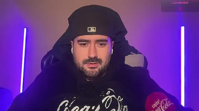 DominantTheo webcam