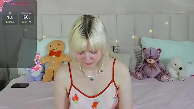 AdeleSilvy webcam