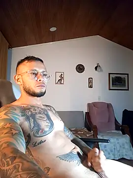 sebastian_horny webcam