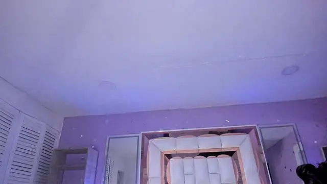 scarlette_15_ live cam on StripChat