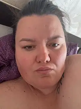 SunnyLeila2101 webcam