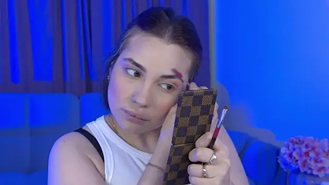 AdrianaToress webcam