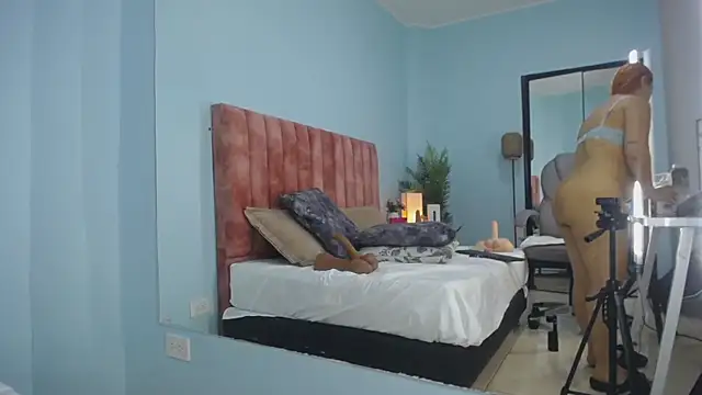 nana_levy webcam