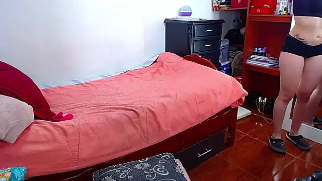 MariamGray1 webcam
