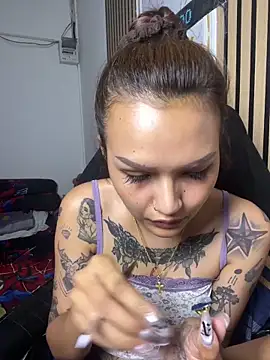 Kate_99 live cam on StripChat