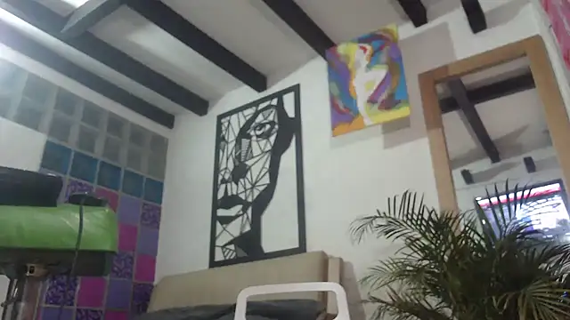 thirstymoonxx live cam on StripChat