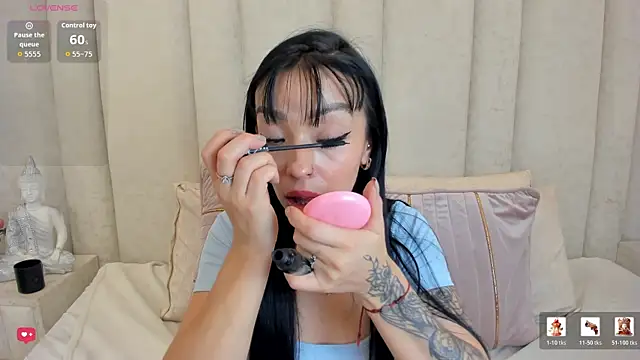 greeta_chars webcam