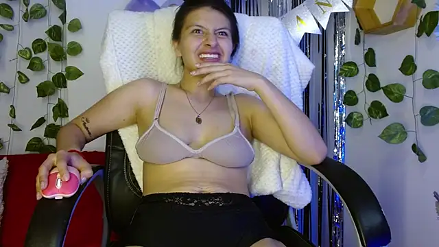 Jennal-Guerrero webcam