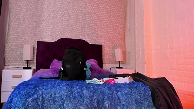 Sara_Love_1 live cam on StripChat