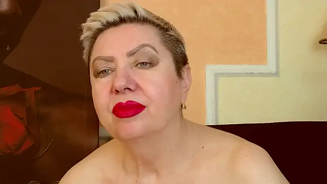 LadyPosh webcam