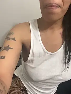 Desirae_Luciano