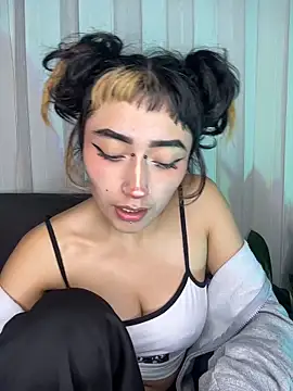 baby_akuma webcam