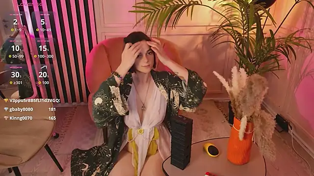 Emi_Mi_ webcam